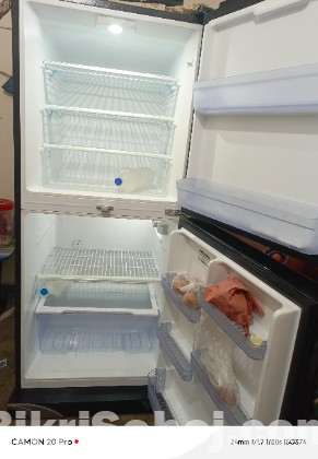 A Walton smart used new condition fridge*347Ltr.